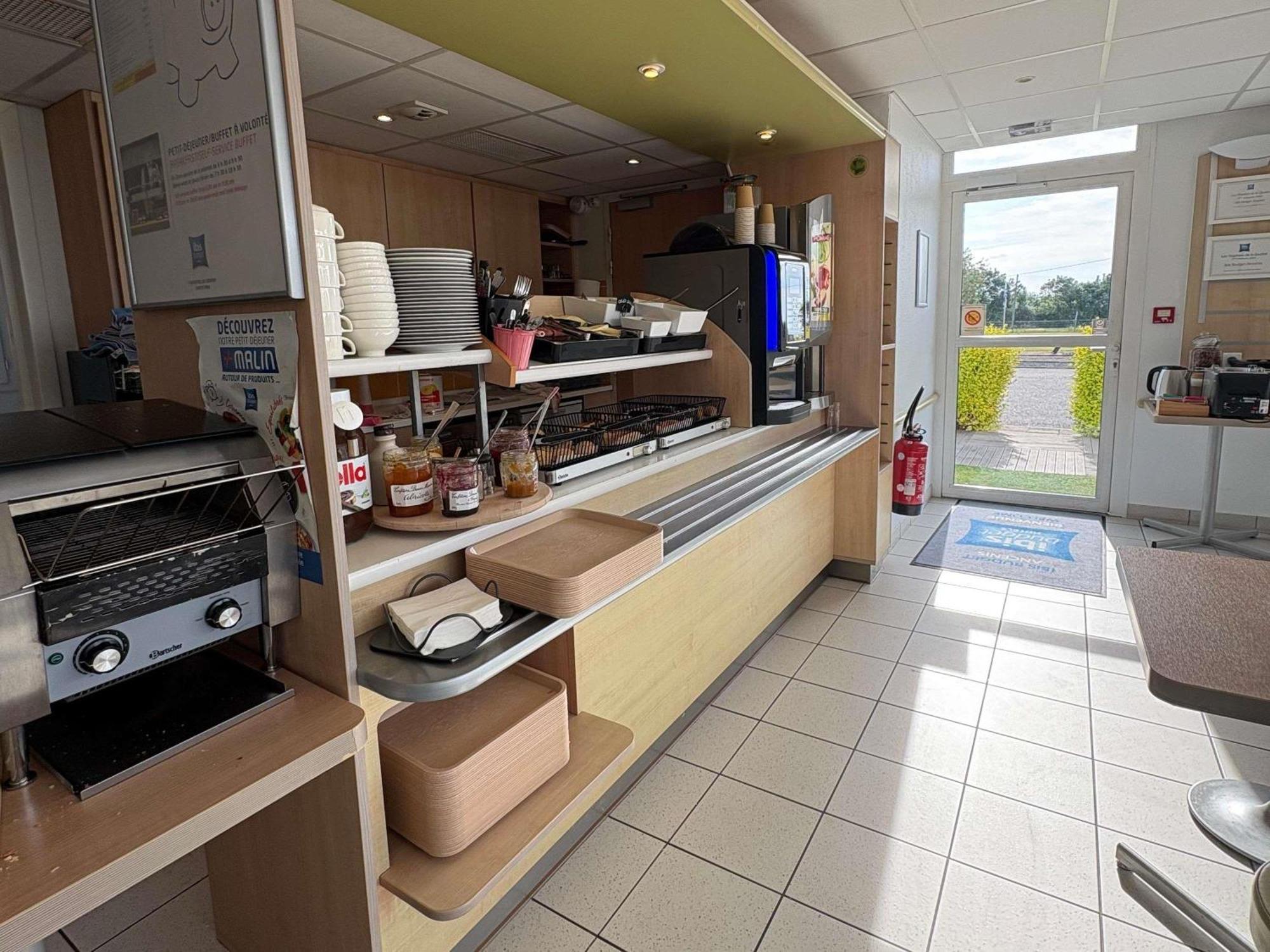 Ibis Budget Ancenis Mésanger Esterno foto